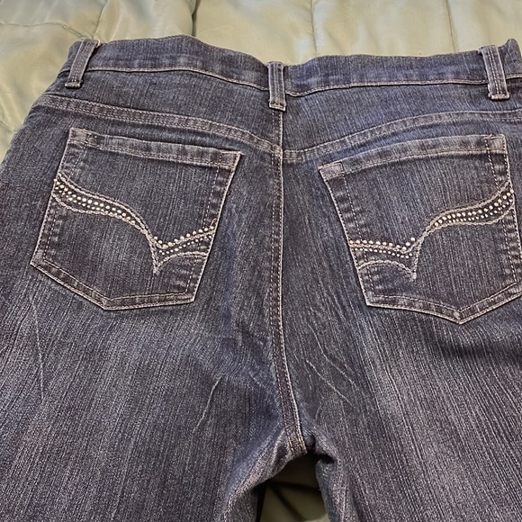 Jeans - Picture 3 of 6